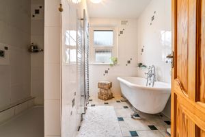 Photo 16- click for photo gallery